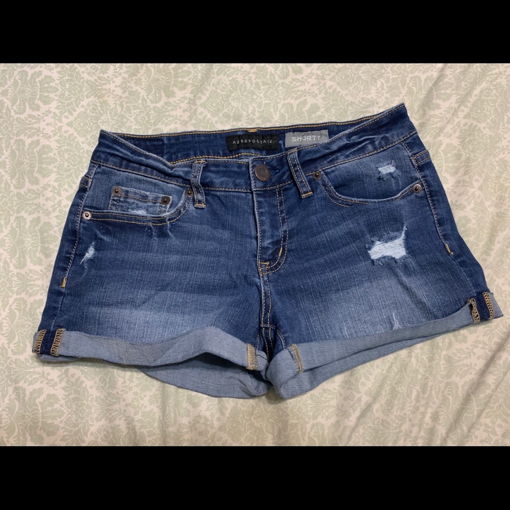 Shorty shorts